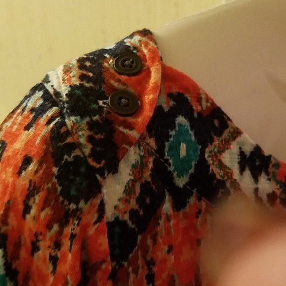 Lucky Brand TOP - Picture 3 of 3